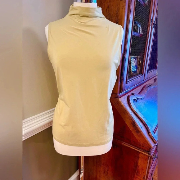 Athleta Outbound Mock Neck Top - Picture 2 of 8